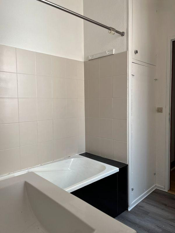
                                                Location
                                                 Nancy Blandan loue F2