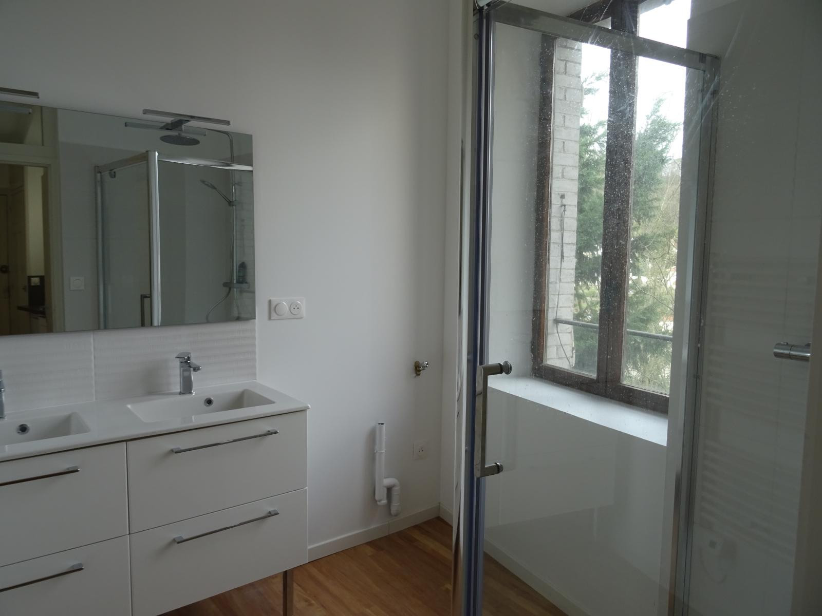 
                                                Location
                                                 NANCY, proche Fac des Lettres, Chambre