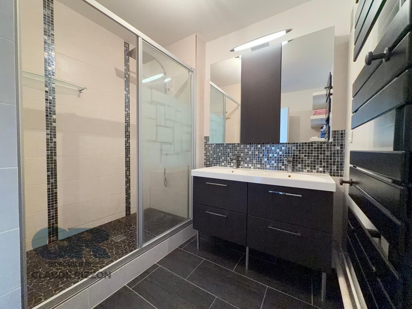 
                                                Vente
                                                 NANCY THERMAL - 4 pièces à vendre