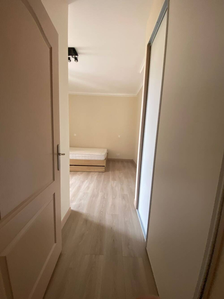 
                                                Location
                                                 NANTERRE-3 PIECES-54M2