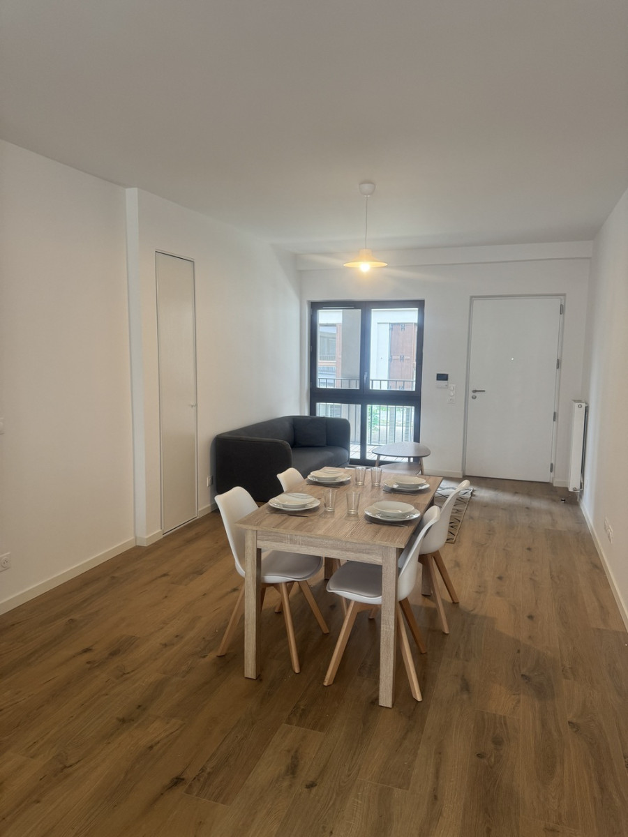 
                                                Location
                                                 Nanterre – F3 meublé neuf | RER A & E |Pkg