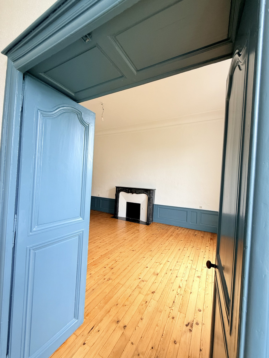 
                                                Vente
                                                 Nantes centre – Quai Turenne – Appartement T5 de 116 m²