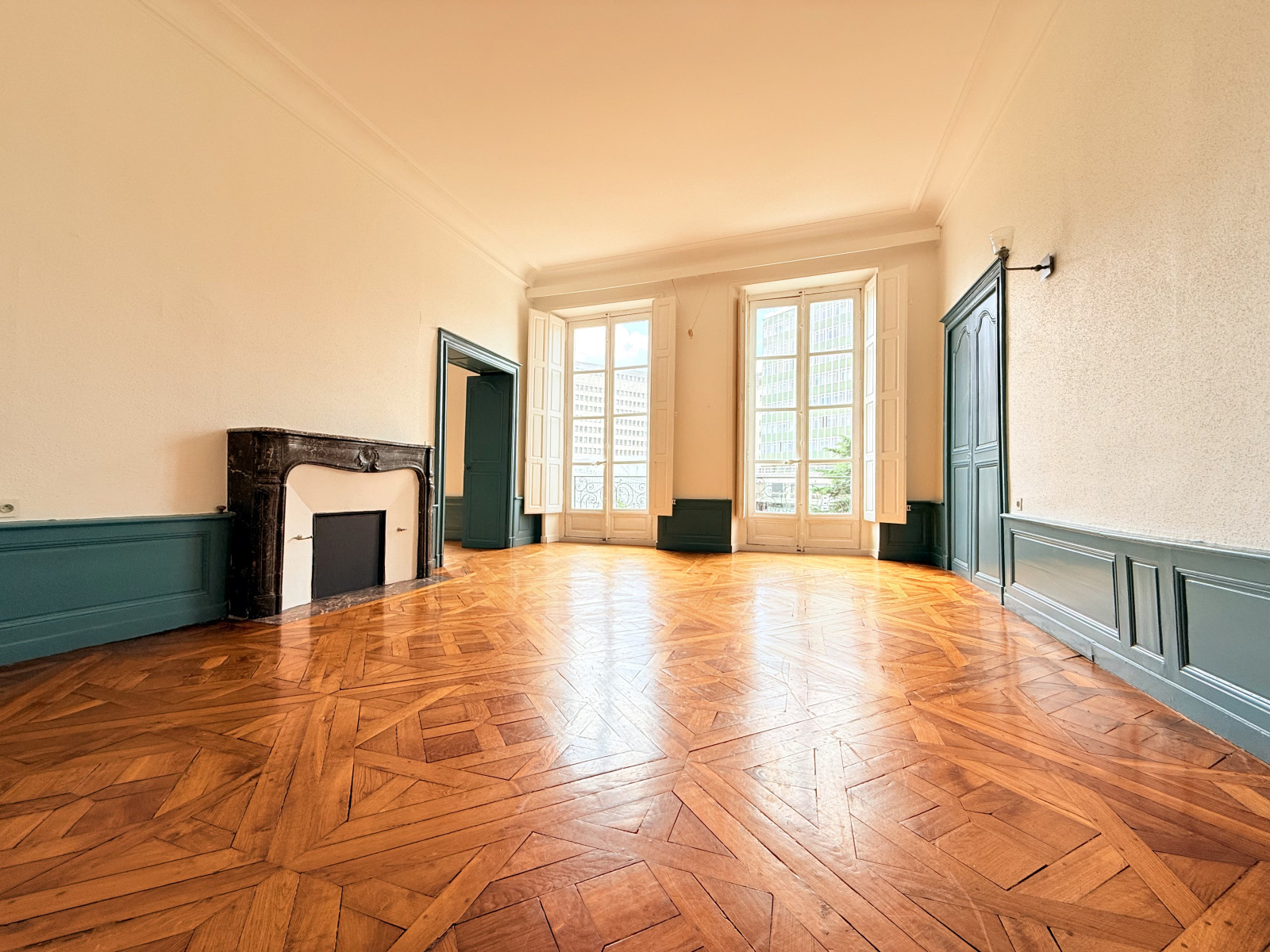 
                                                Vente
                                                 Nantes centre – Quai Turenne – Appartement T5 de 116 m²