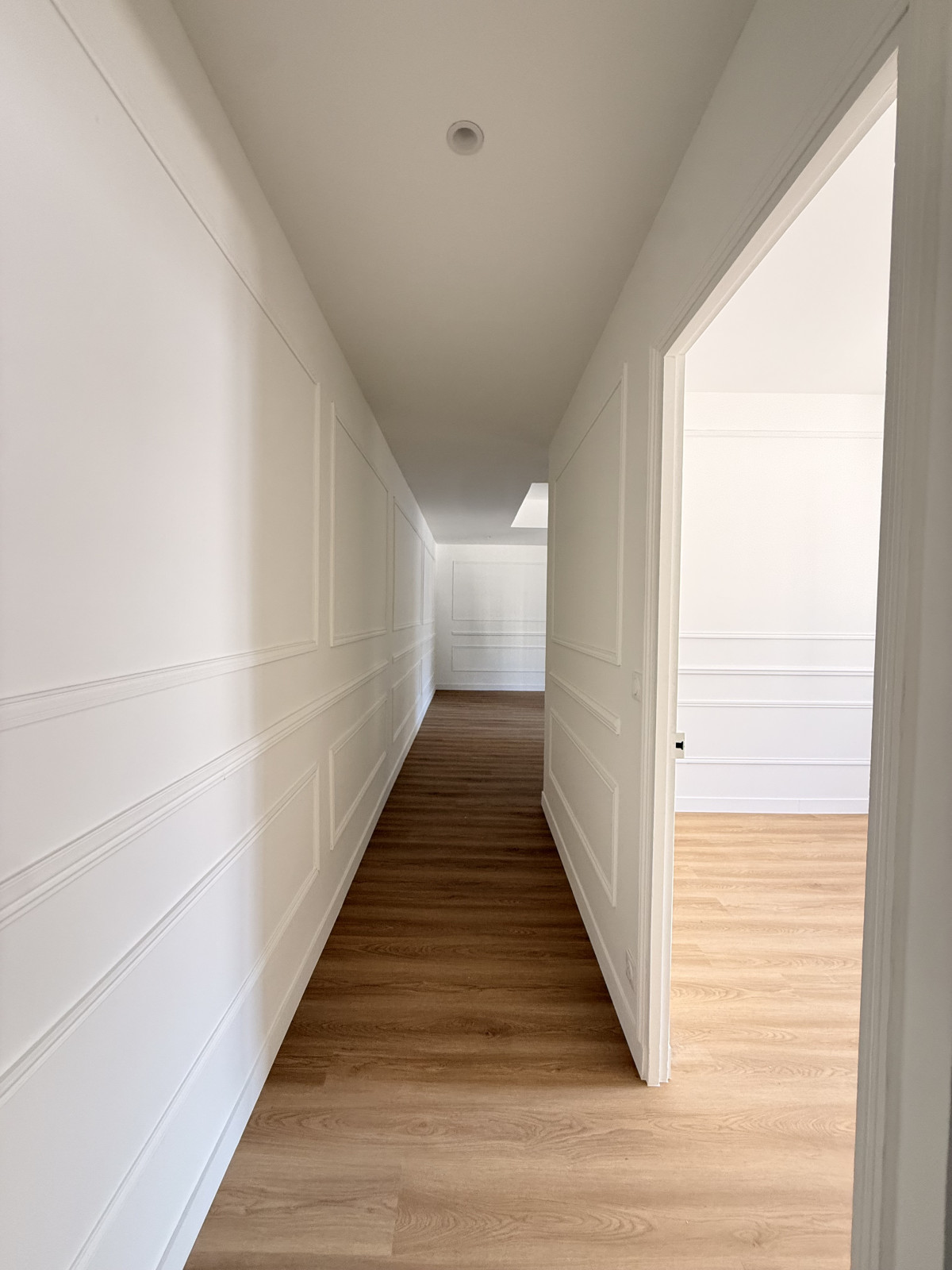 
                                                Vente
                                                 NANTES CENTRE – RUE MERCŒUR – T3 RÉNOVÉ DE 59,75 M² AU 2E ÉTAGE
