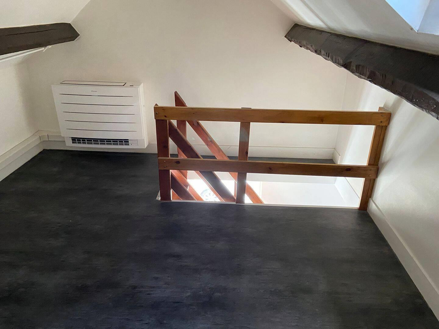 
                                                Location
                                                 NANTES – Chantenay – Charmante maison triplex avec