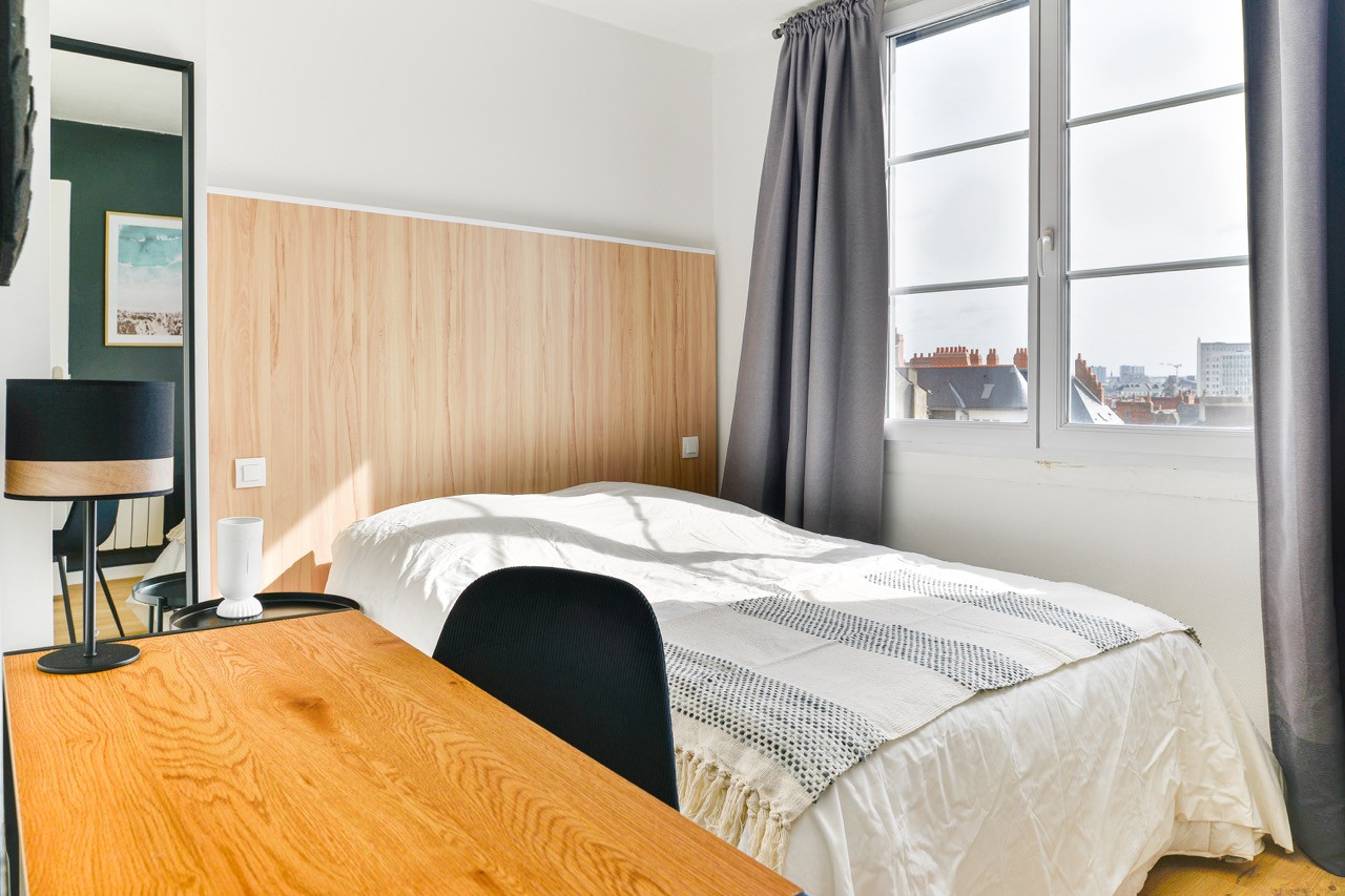 
                                                Location
                                                 Nantes Graslin T2 43m2 meublé neuf dernier étage