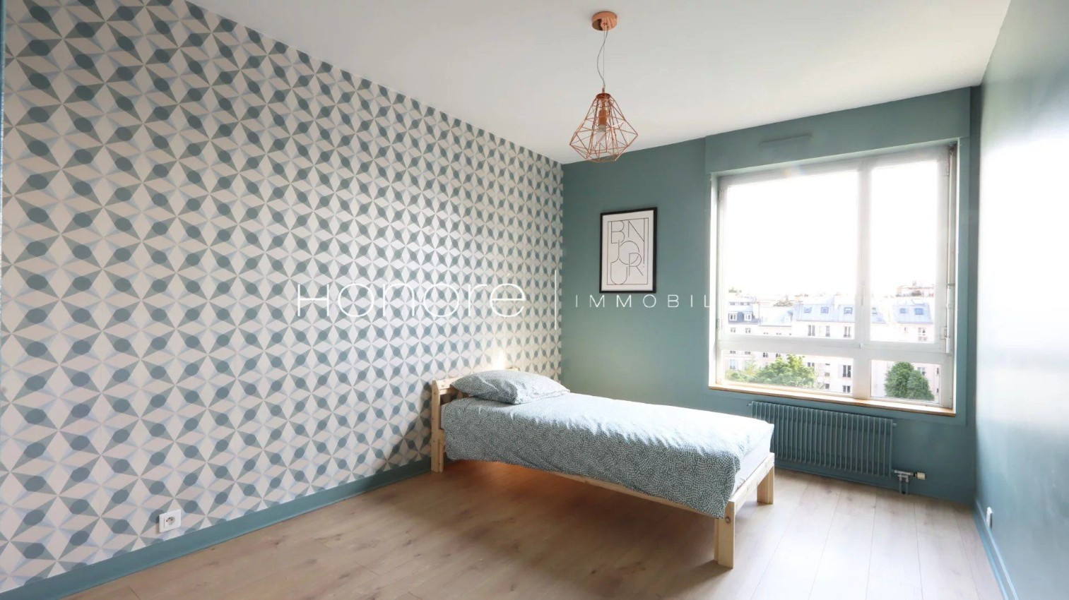 
                                                Vente
                                                 NEUILLY SABLONS - APPARTEMENT 3 PIECES