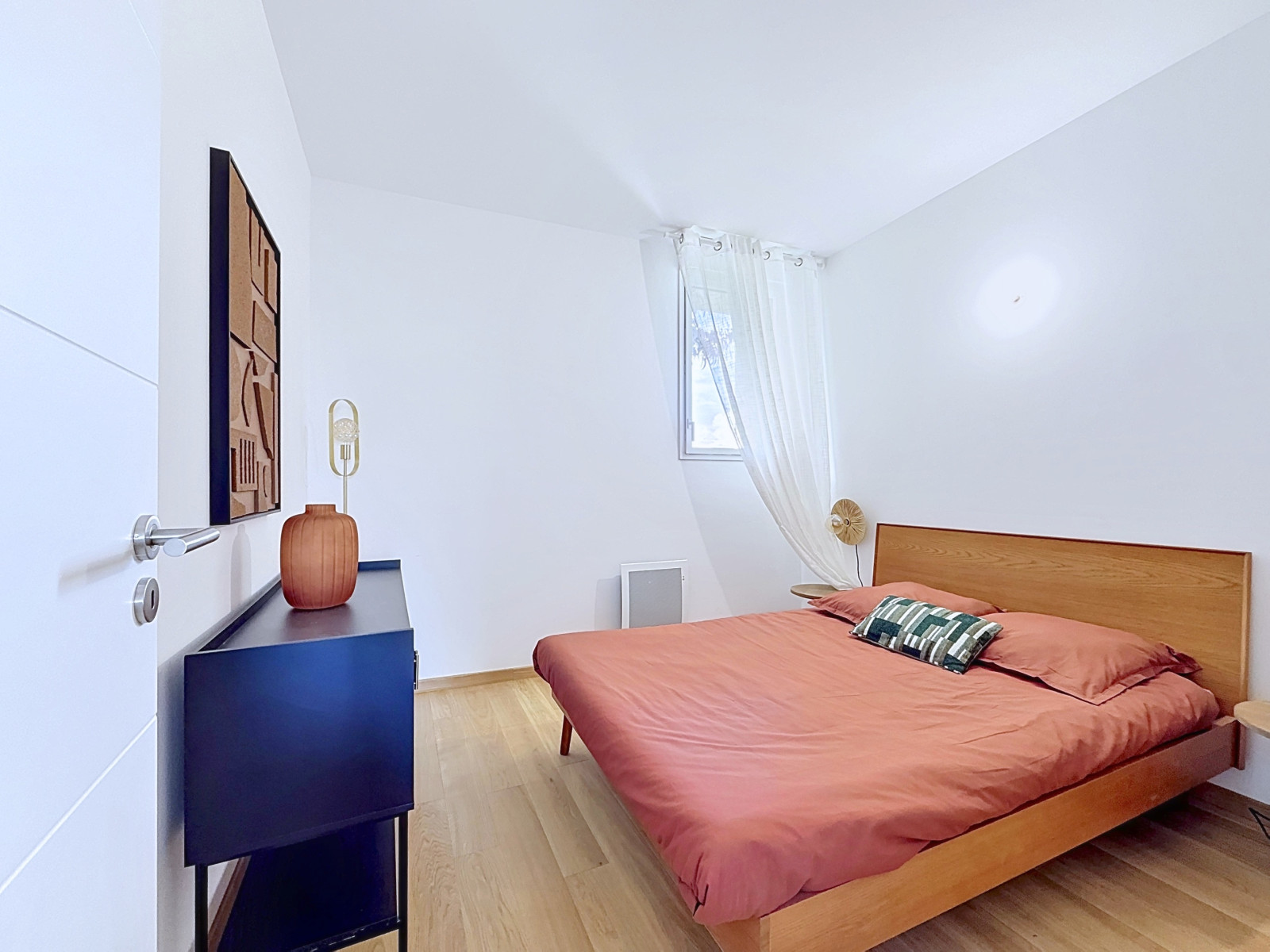 
                                                Vente
                                                 Nice - 2 pièces quartier Rimiez