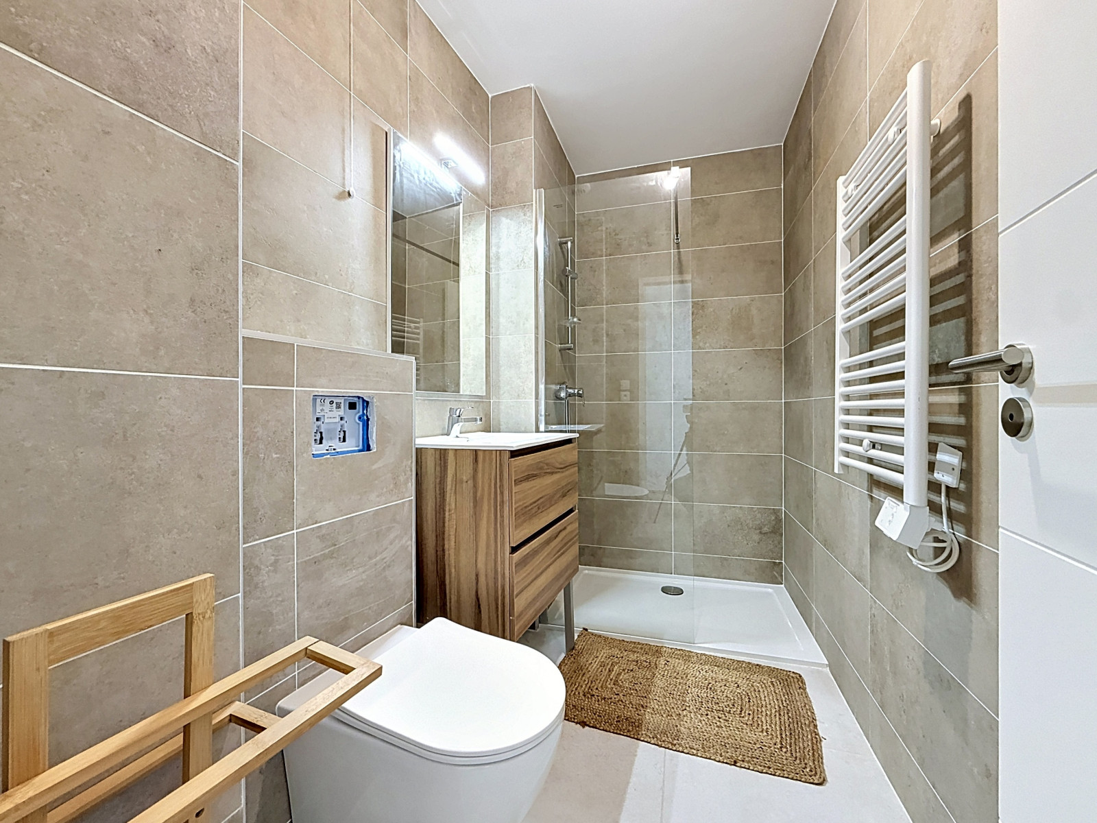 
                                                Vente
                                                 Nice - 2 pièces quartier Rimiez