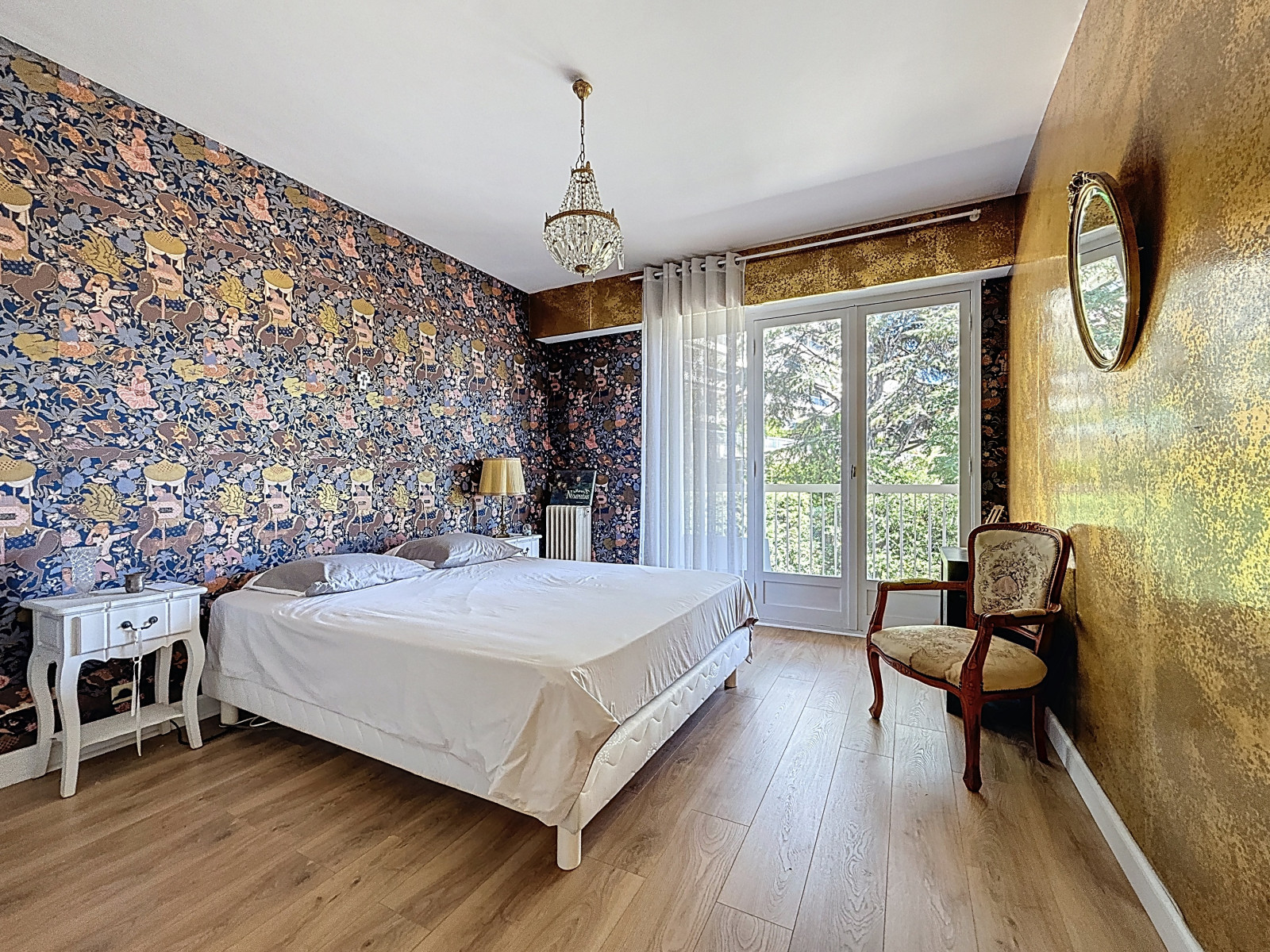 
                                                Vente
                                                 Nice - 4 pièces traversant au coeur d'une résidence élégante