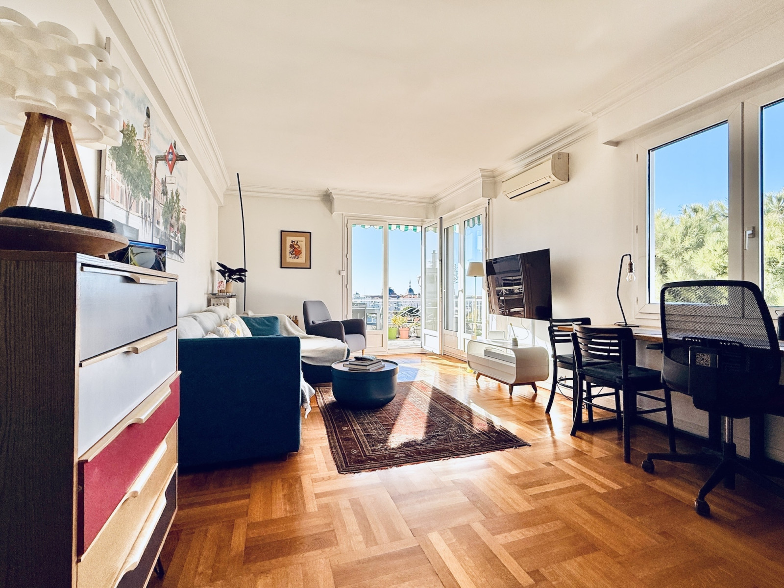 
                                                Vente
                                                 Nice - Beau 3 pièces, Haut Cimiez,