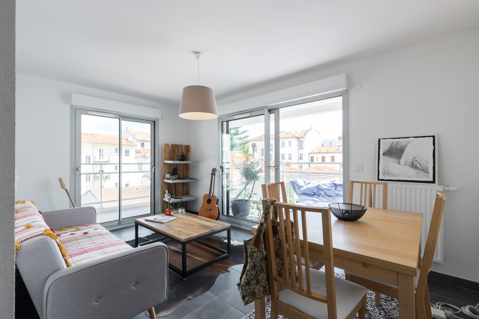 
                                                Vente
                                                 NICE / BORRIGLIONE - Appartement 2 pièces à vendre en dernier étage avec terrasse, parking et cave