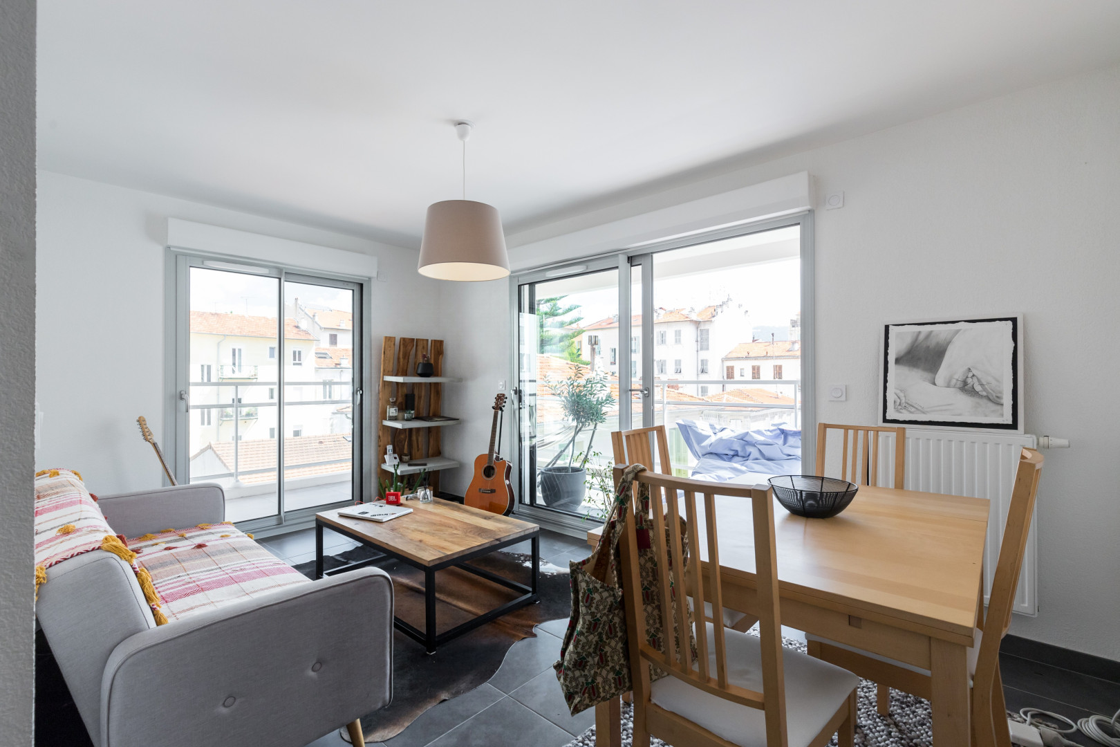 
                                                Vente
                                                 NICE / BORRIGLIONE - Appartement 2 pièces à vendre en dernier étage avec terrasse, parking et cave