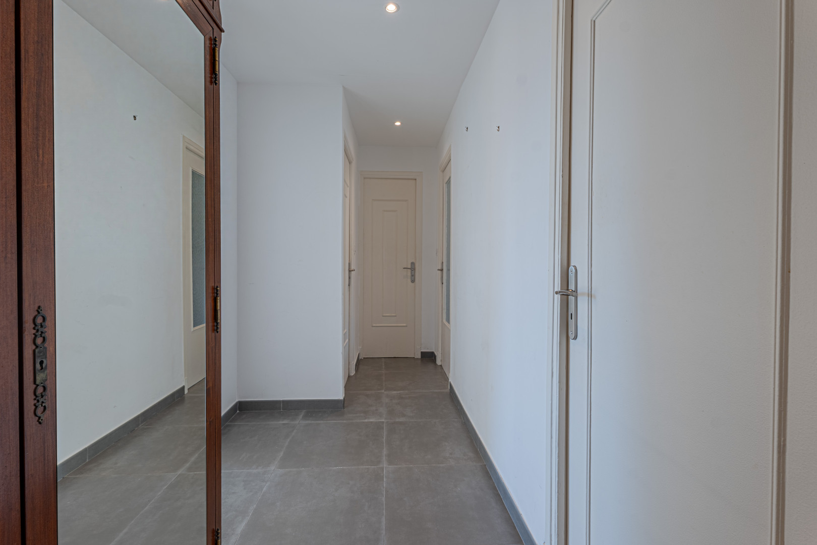 
                                                Vente
                                                 NICE – Boulevard de Cessole / Dernier étage avec grande terrasse