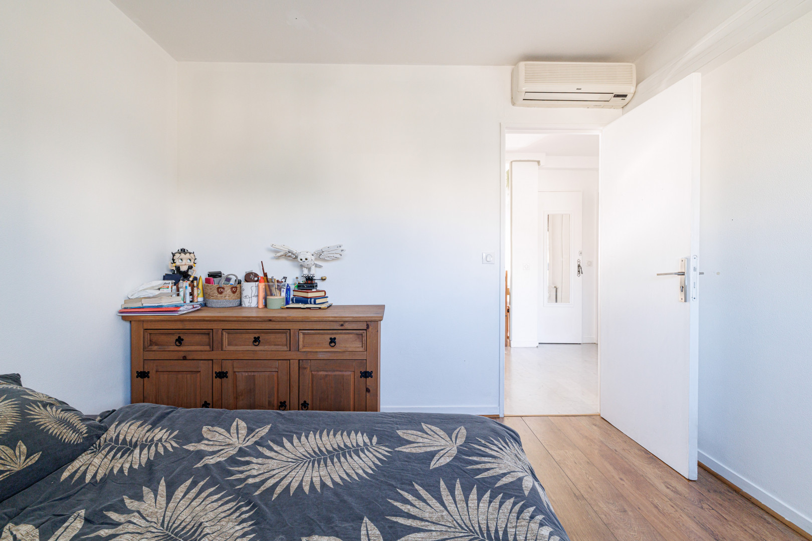 
                                                Location
                                                 NICE / CARRAS - Appartement 3 pièces MEUBLE avec vue mer