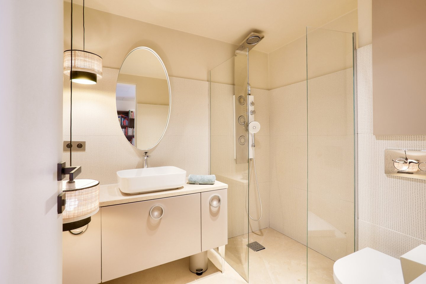 
                                                Vente
                                                 NICE - Carré d’or - Magnifique 4 pièces de 102 m² avec terrasses dans une résidence de caractère