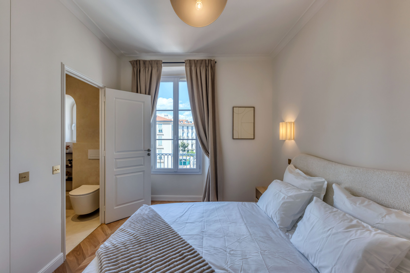 
                                                Vente
                                                 Nice Carré d'Or – Appartement haussmannien d'exception, entièrement rénové