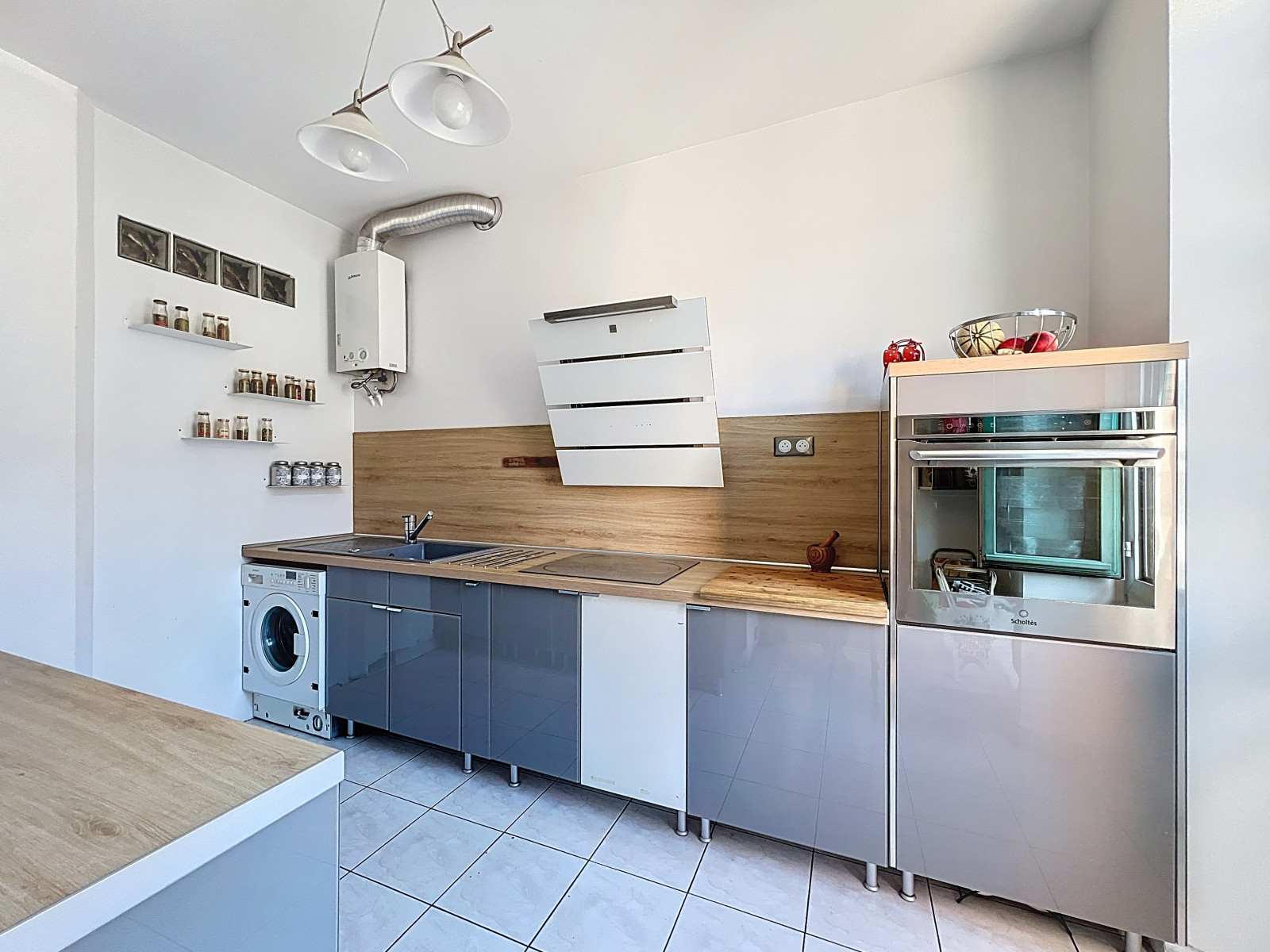 
                                                Vente
                                                 Nice Cassini - Beau 3 pièces 71m2