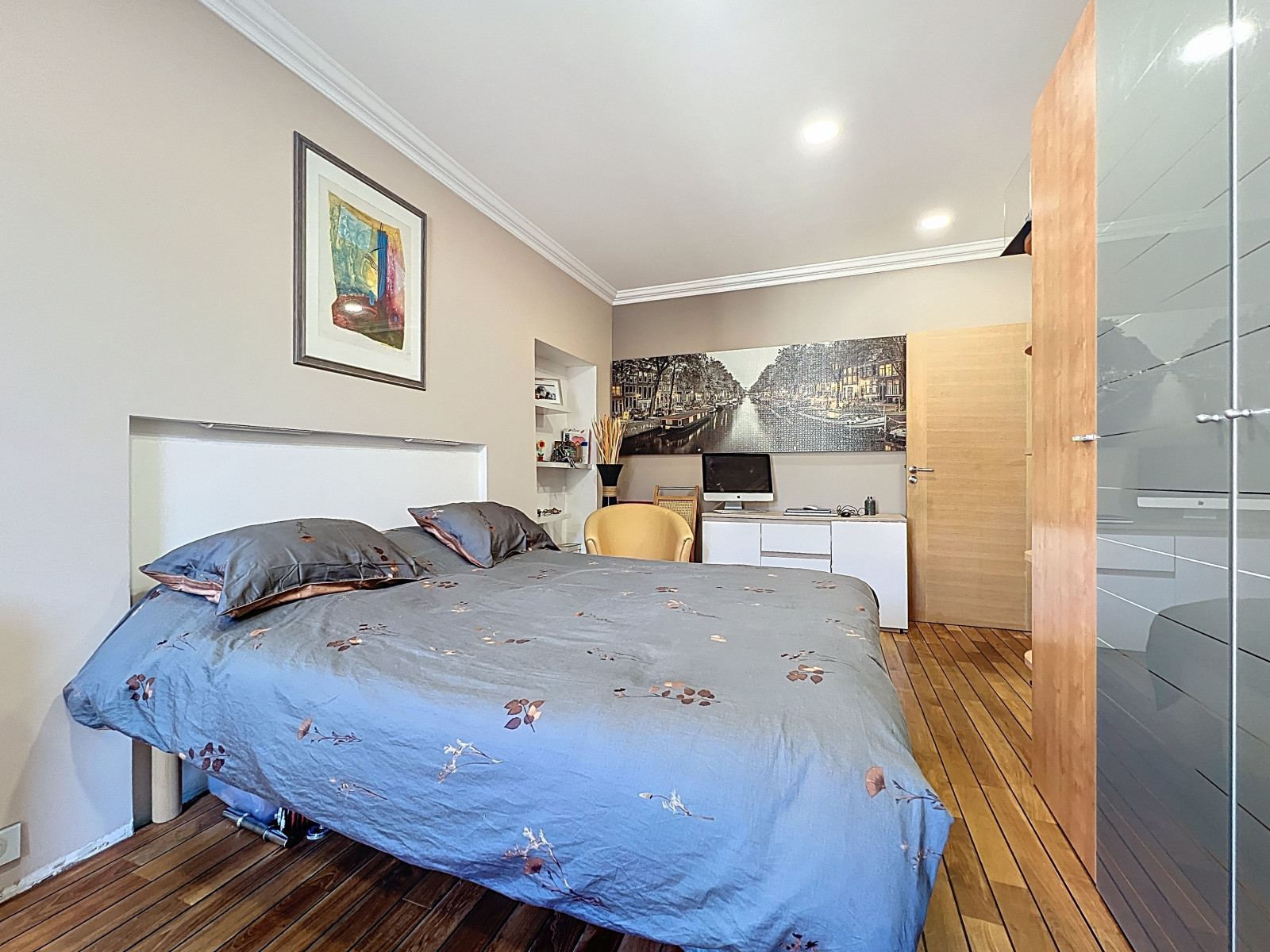 
                                                Vente
                                                 Nice Cassini - Beau 3 pièces 71m2