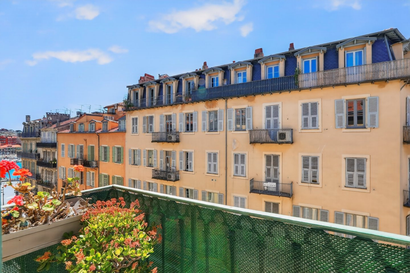 
                                                Vente
                                                 Nice Cassini - Beau 3 pièces 71m2 avec balcon Port