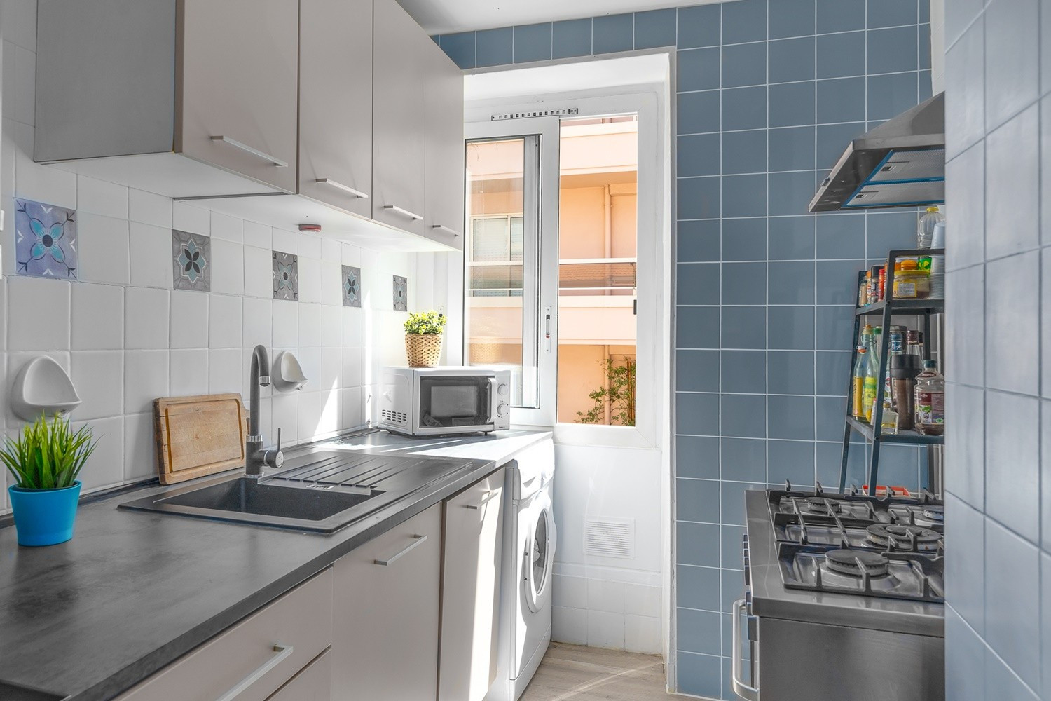 
                                                Colocation
                                                 NICE CENTRE -  Chambre dans colocation - B