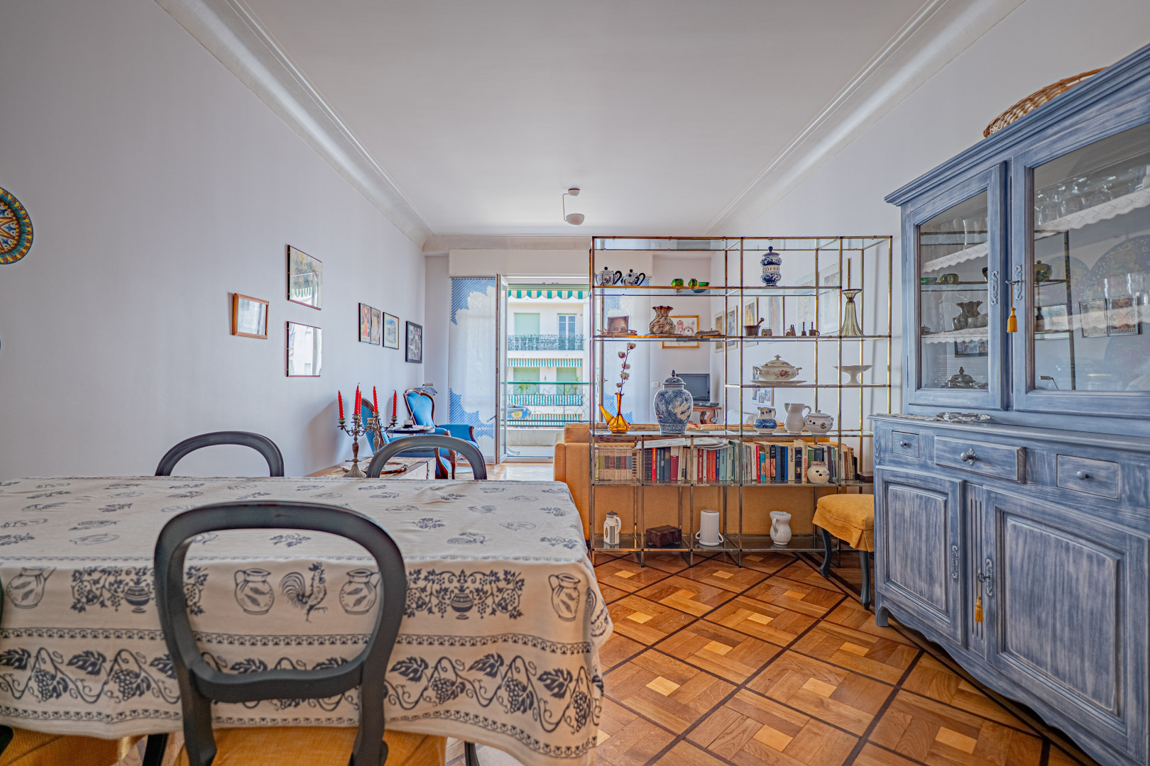 
                                                Vente
                                                 Nice - Centre Ville : Appartement 3 pièces