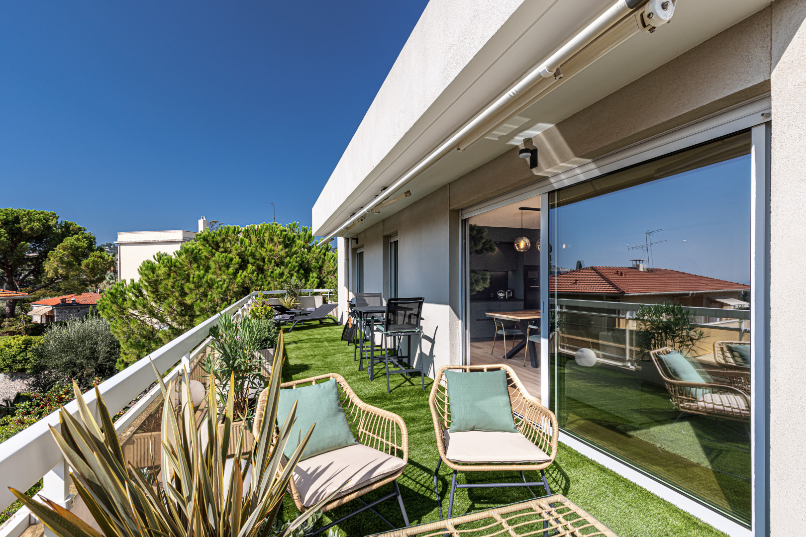 
                                                Vente
                                                 Nice Chambrun - Villa sur le toit 4 Pièces avec terrasse 135m2