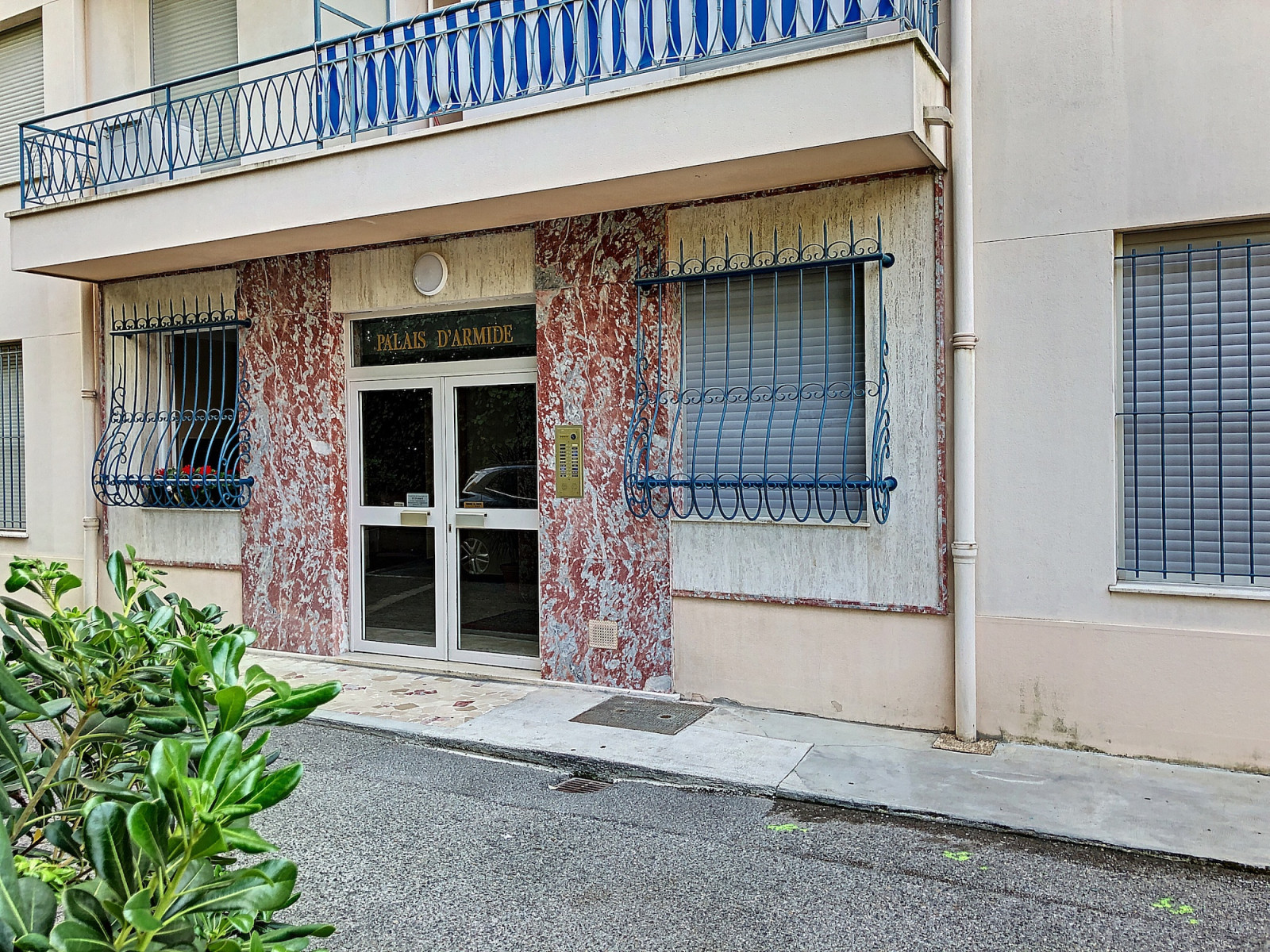 
                                                Location
                                                 Nice Cimiez – Appartement 3 Pièces 72 m²  face Hôtel Régina