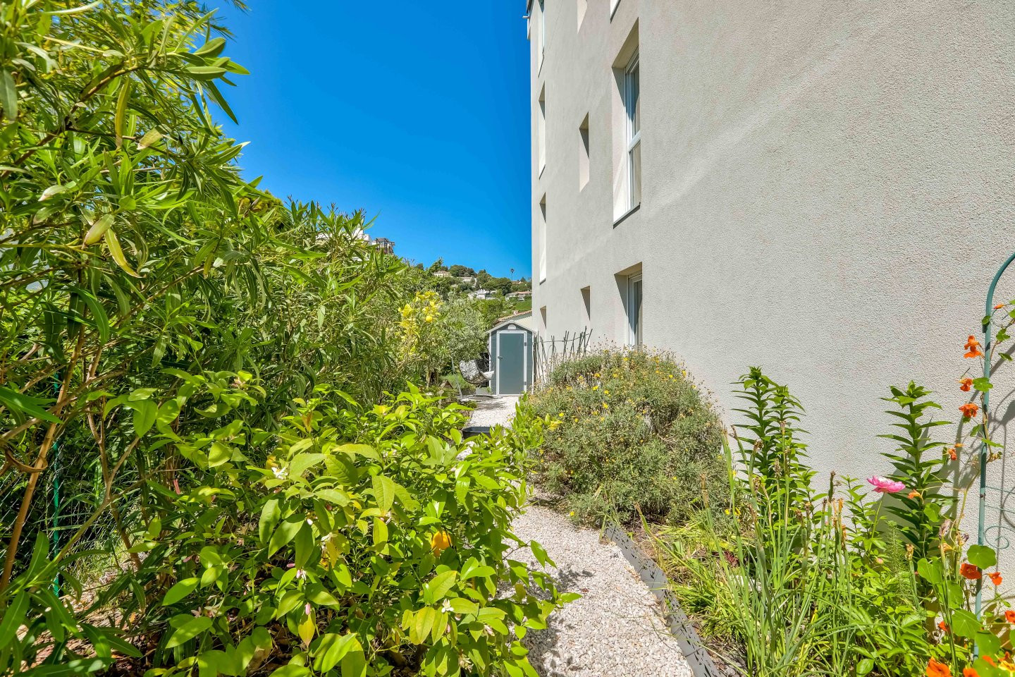 
                                                Vente
                                                 Nice Cimiez - Appartement et son magnifique jardin avec jacuzzi