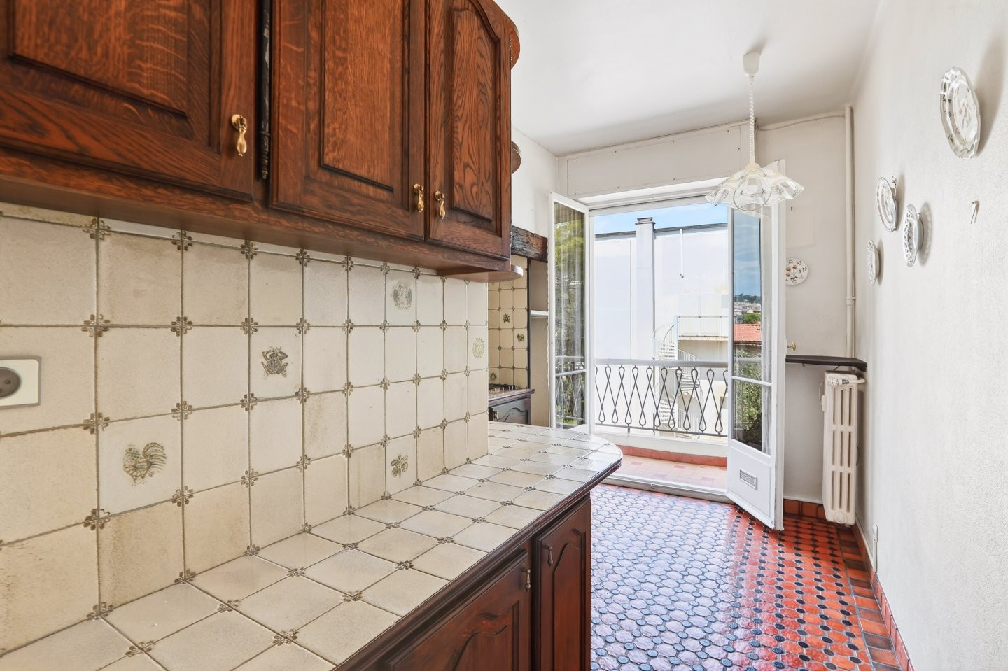
                                                Vente
                                                 Nice - Cimiez Appartement traversant  de 2 pièces avec terrasse vue mer