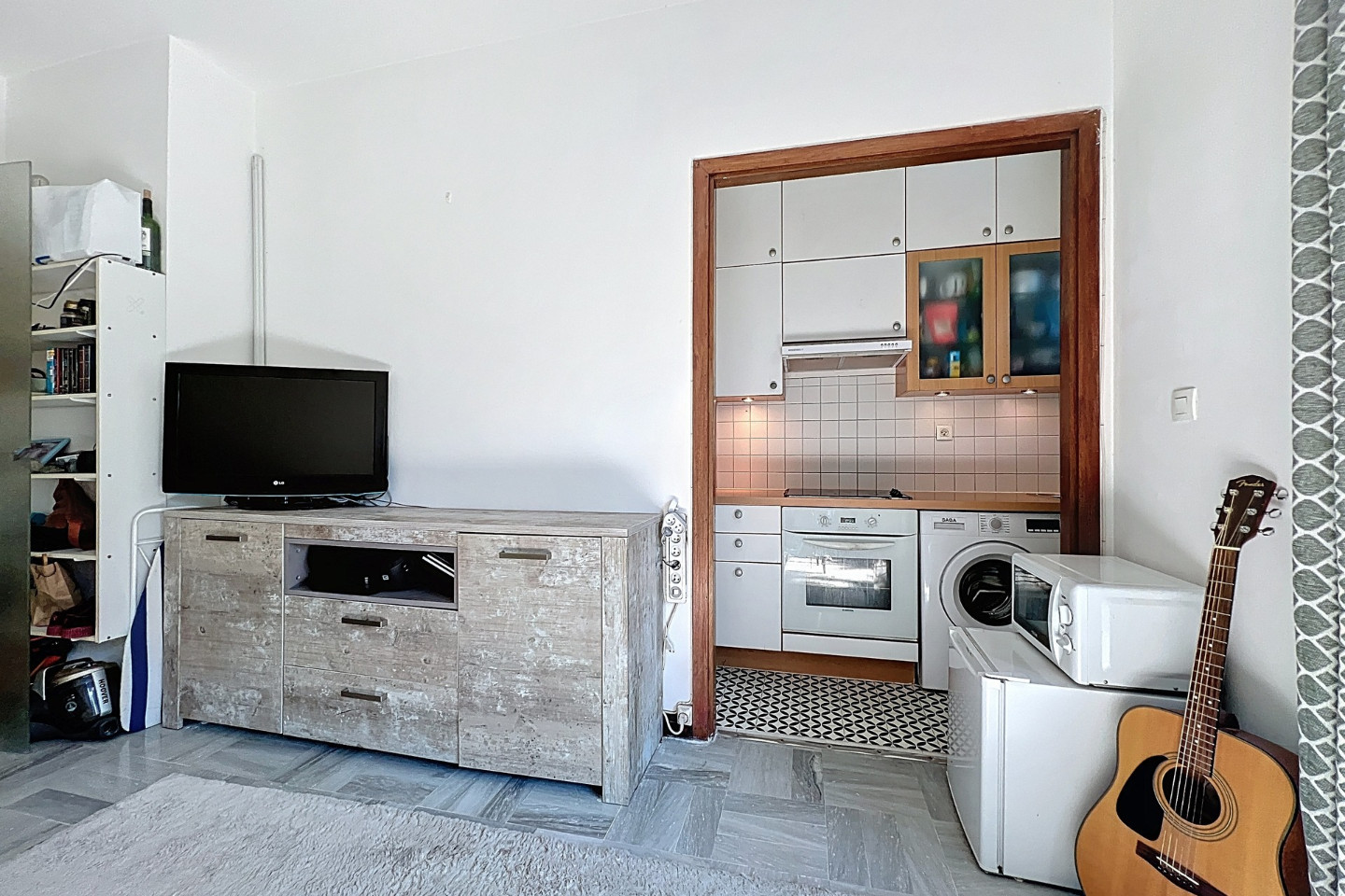 
                                                Vente
                                                 Nice Cimiez Cemenelum - Beau studio 26 m2 balcon