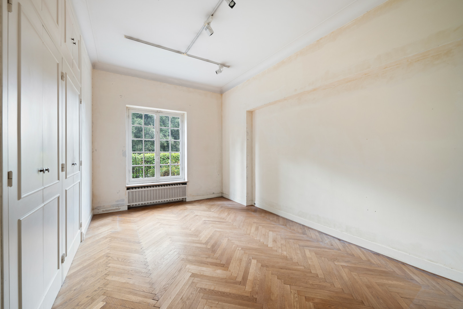 
                                                Vente
                                                 Nice Cimiez - Charmante maison de plain-pied aux airs andalous proche du Musée Chagall