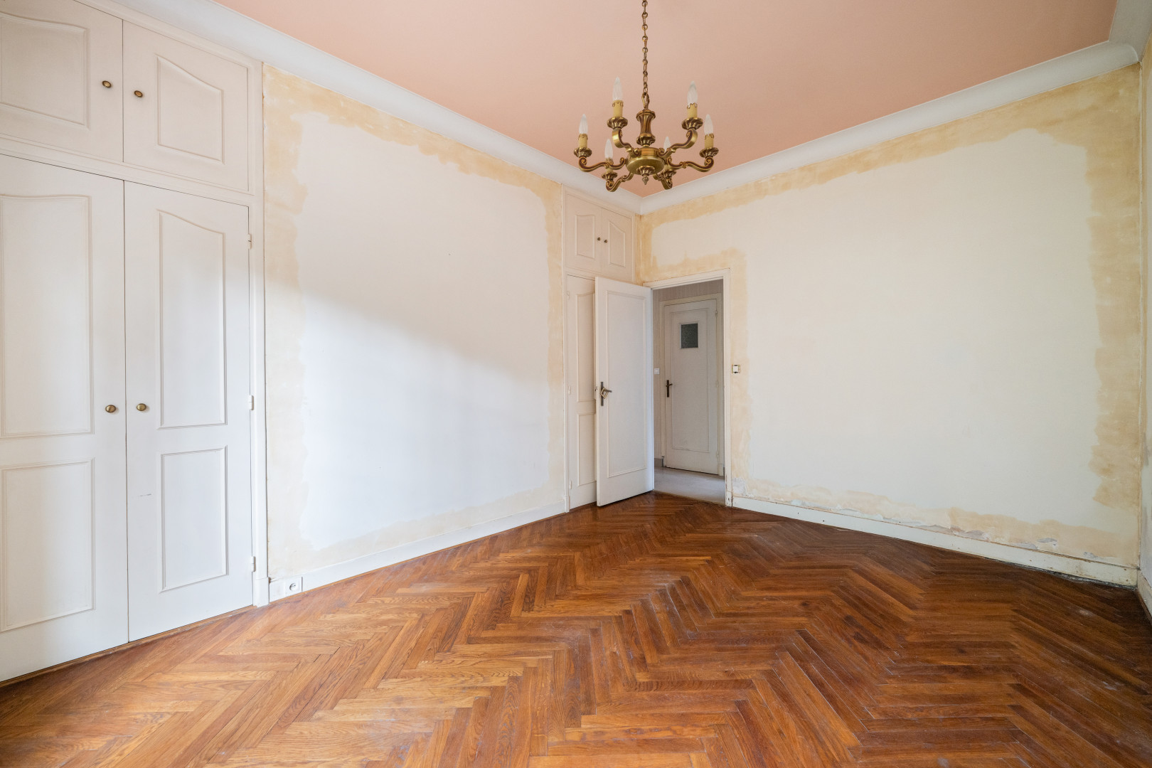 
                                                Vente
                                                 Nice Cimiez - Charmante maison de plain-pied aux airs andalous proche du Musée Chagall