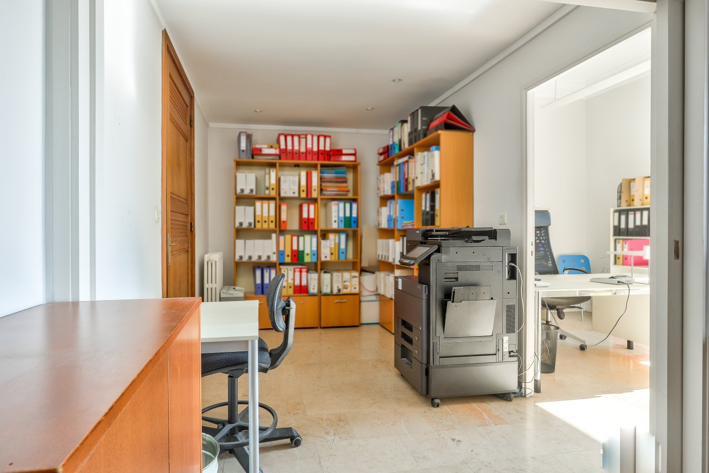 
                                                Vente
                                                 Nice - Cimiez - Grand 4 pièces de 116 m² à rénover situé dans un palais Bel époque