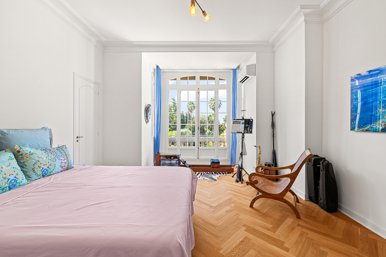 
                                                Vente
                                                 Nice - Cimiez - Magnifique 4 pièces