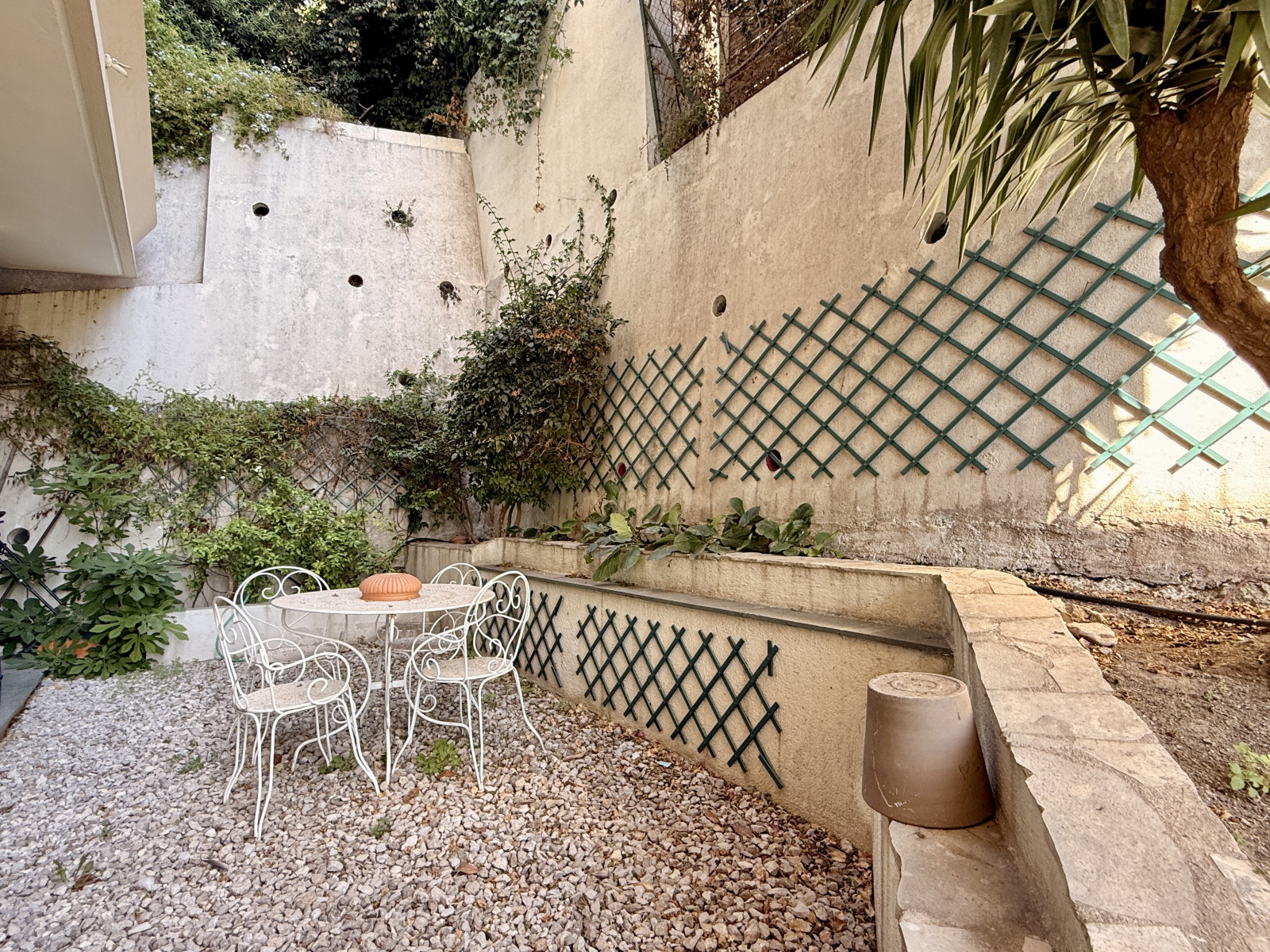 
                                                Vente
                                                 Nice Cimiez - Proche Centre ville et collège Stanislas, beau 3 pièces 87m2 en Rez de Jardin