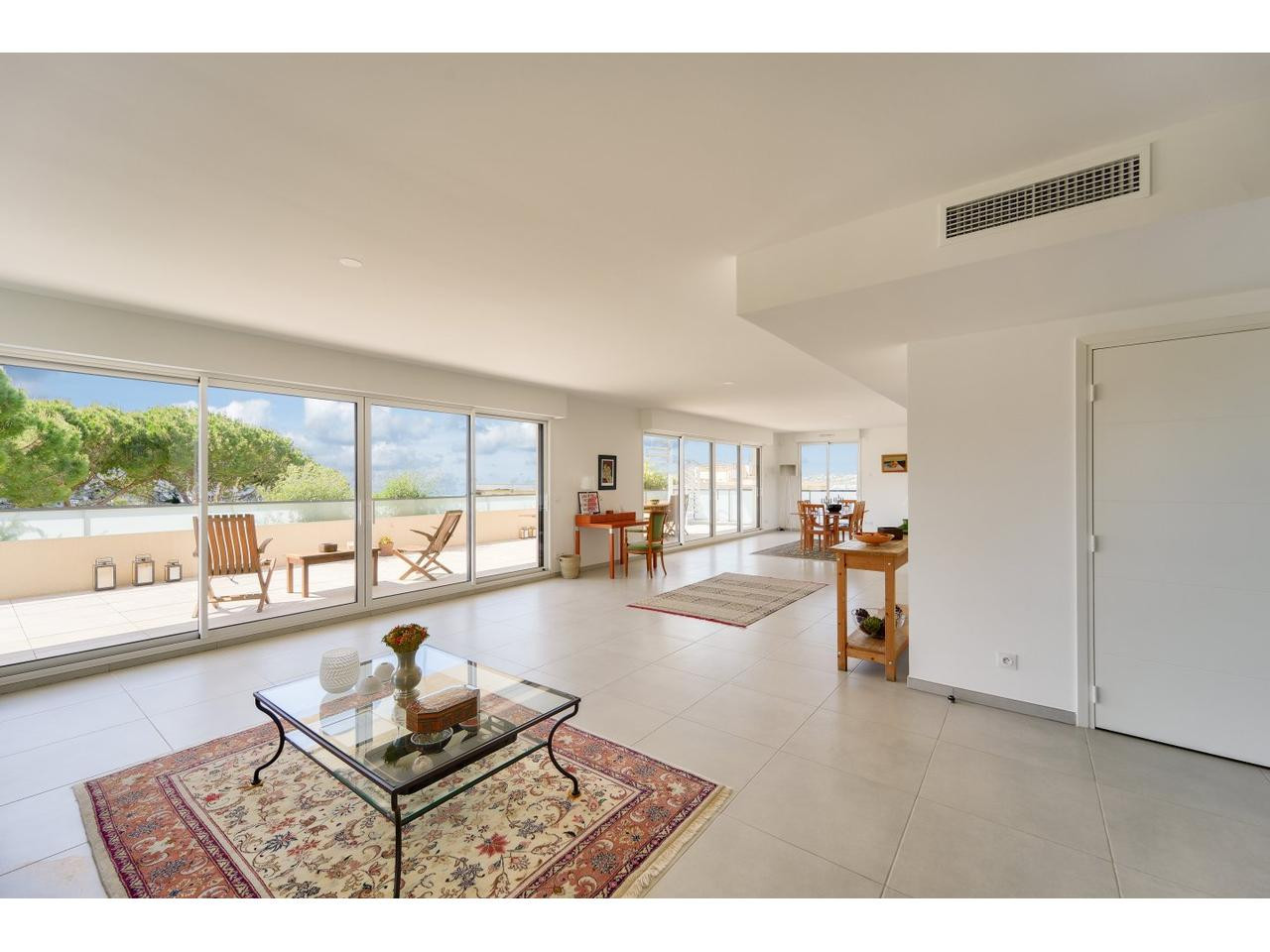 
                                                Vente
                                                 Nice Cimiez Toit-terrasse