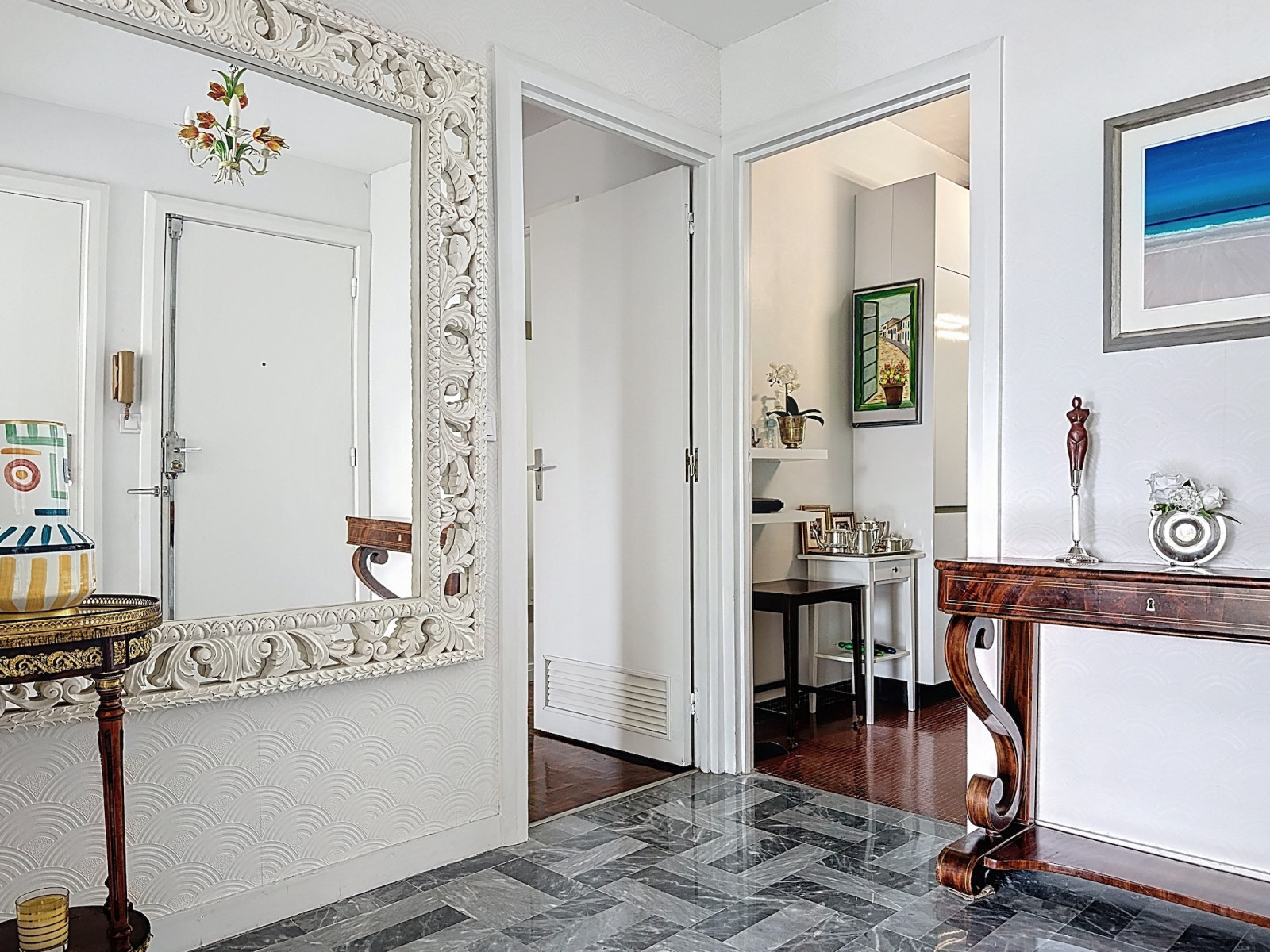 
                                                Vente
                                                 Nice Cimiez - Spacieux 3 pièces de 80 m2 dans résidence luxueuse