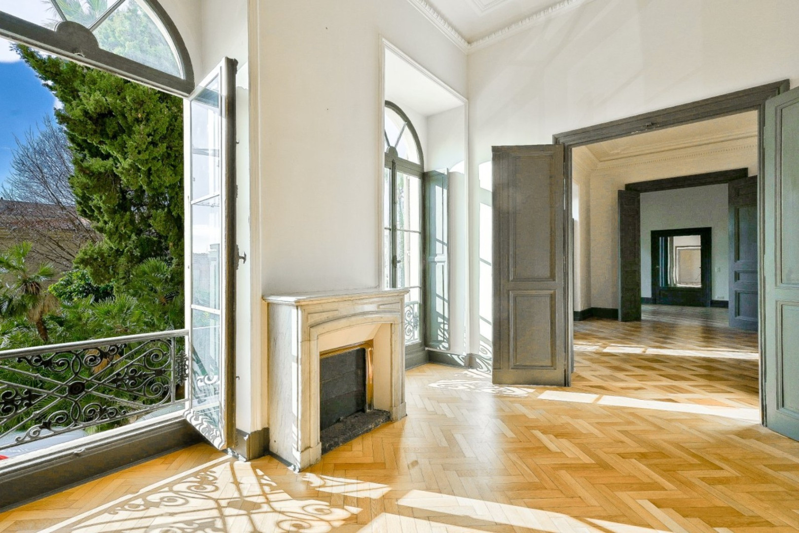 
                                                Vente
                                                 NICE CIMIEZ - Superbe appartement