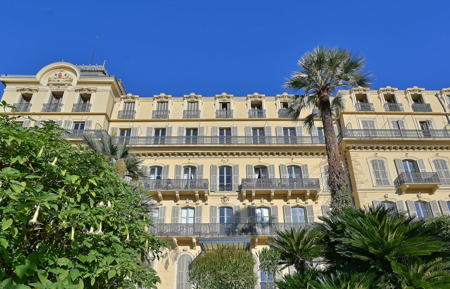 
                                                Vente
                                                 NICE CIMIEZ - Superbe appartement atypique