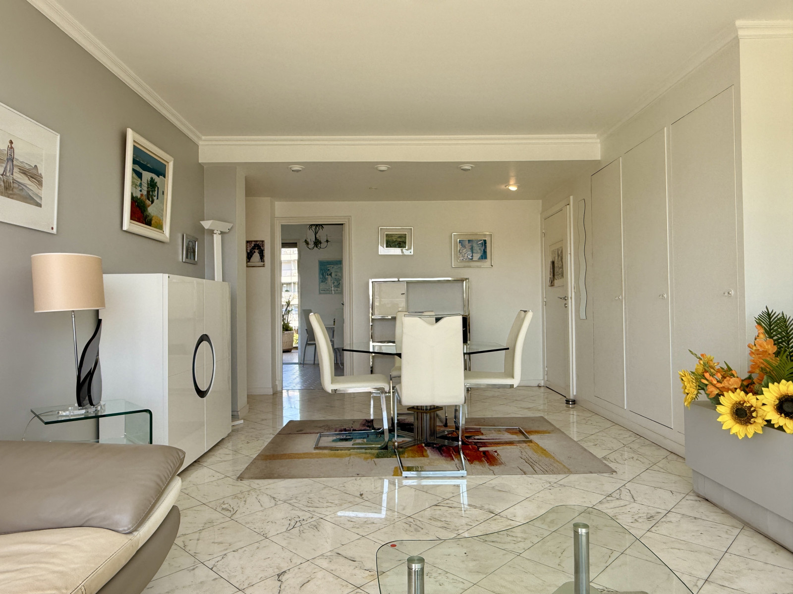 
                                                Vente
                                                 Nice Cimiez - Superbe appartement en dernier étage avec vue exceptionnelle mer et jardin