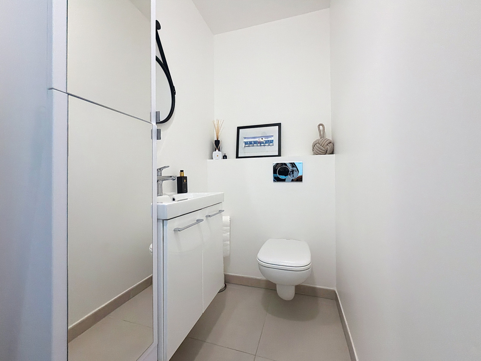 
                                                Vente
                                                 Nice Cimiez - Superbe rez de jardin dans une résidence luxueuse