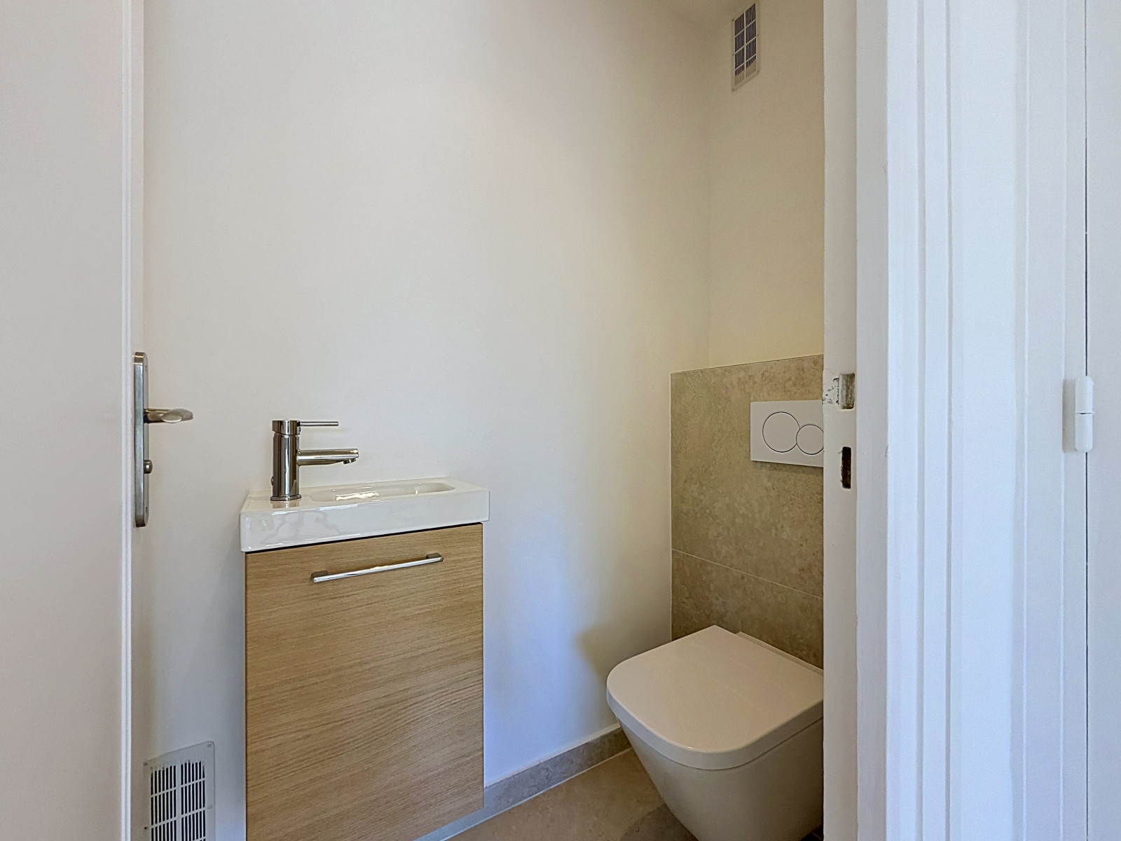 
                                                Vente
                                                 Nice Cimiez - Très bel appartement 3 pièces
