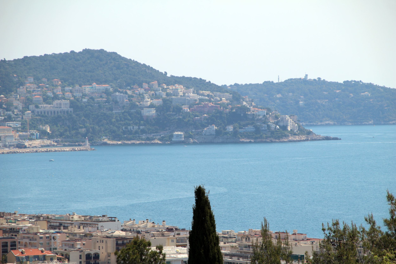 
                                                Vente
                                                 Nice Fabron 2 Pieces standing VUE MER Panoramique au calme avec piscine