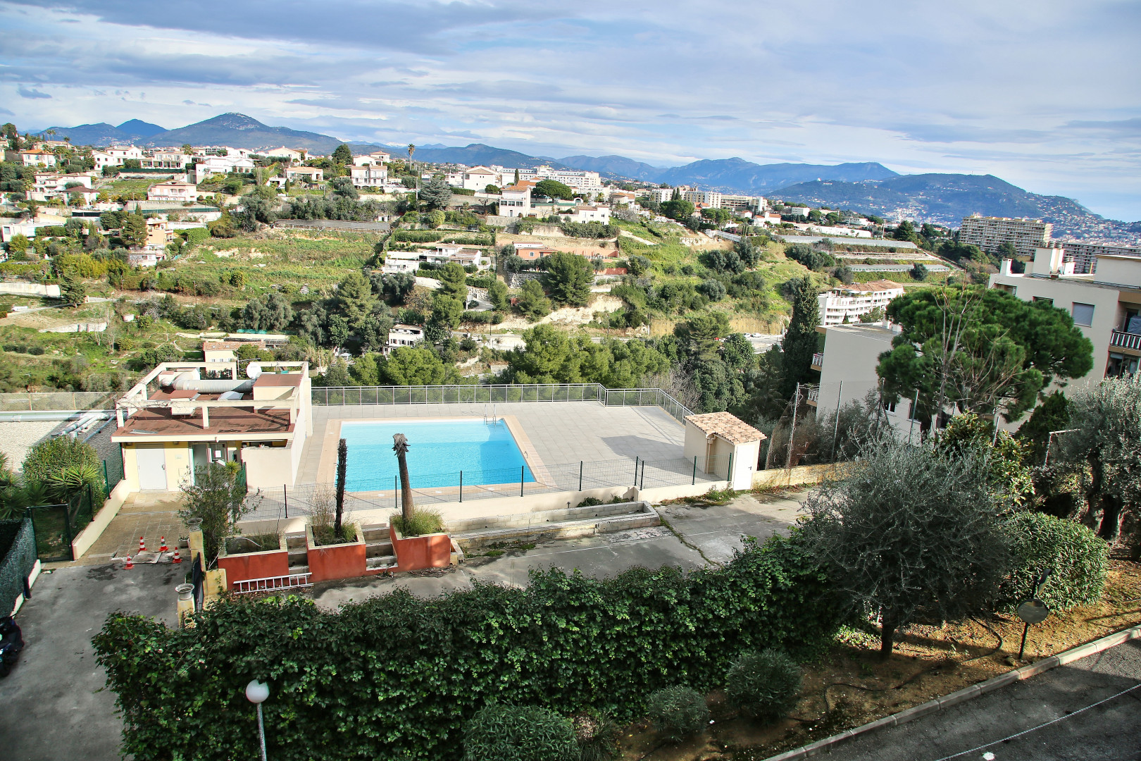 
                                                Vente
                                                 Nice Fabron - Charmant 3 pièces 70m2 avec agréable jardin plein Sud.