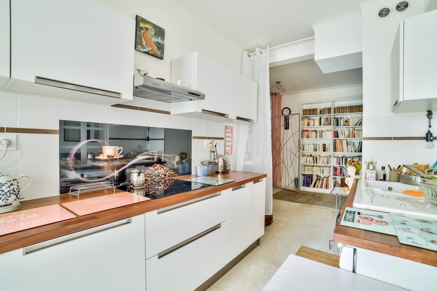 
                                                Vente
                                                 Nice Fleurs - Grand 3/4 pièces de 86 m2 avec terrasse entièrement rénové