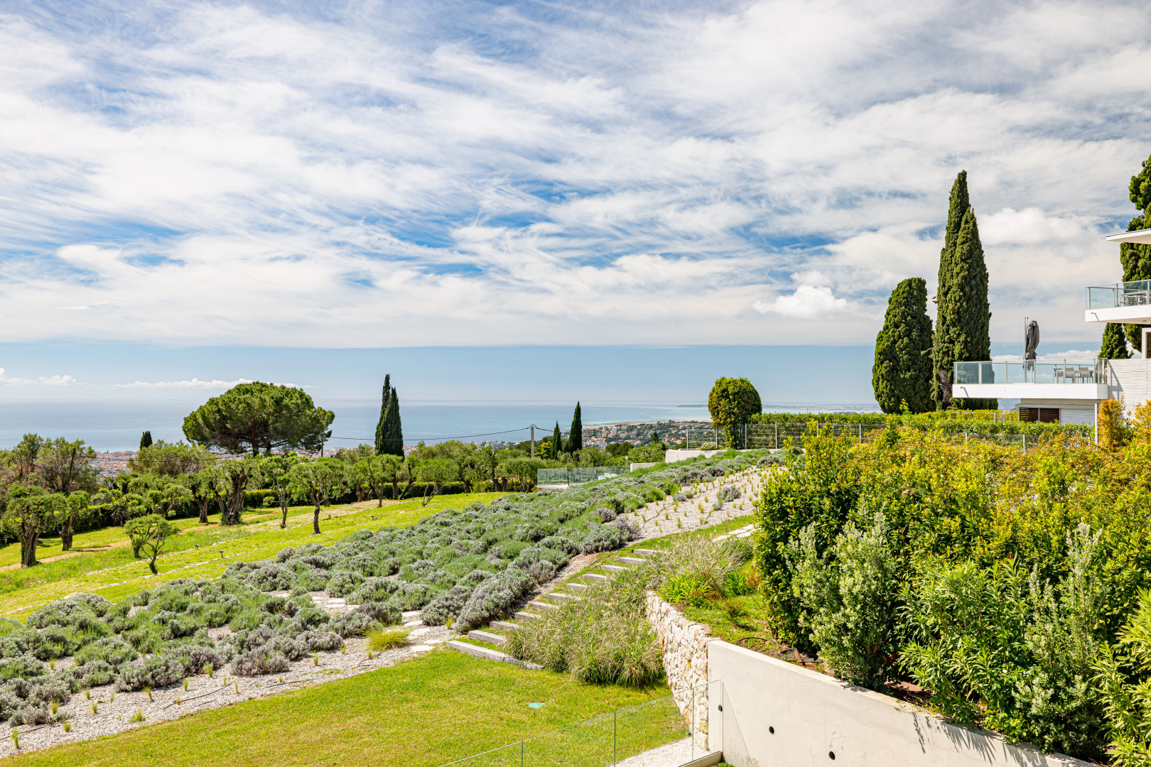 
                                                Vente
                                                 NICE - Gairaut  - Magnifique Duplex de 171 m² au sein d’un domaine fermé haut de gamme