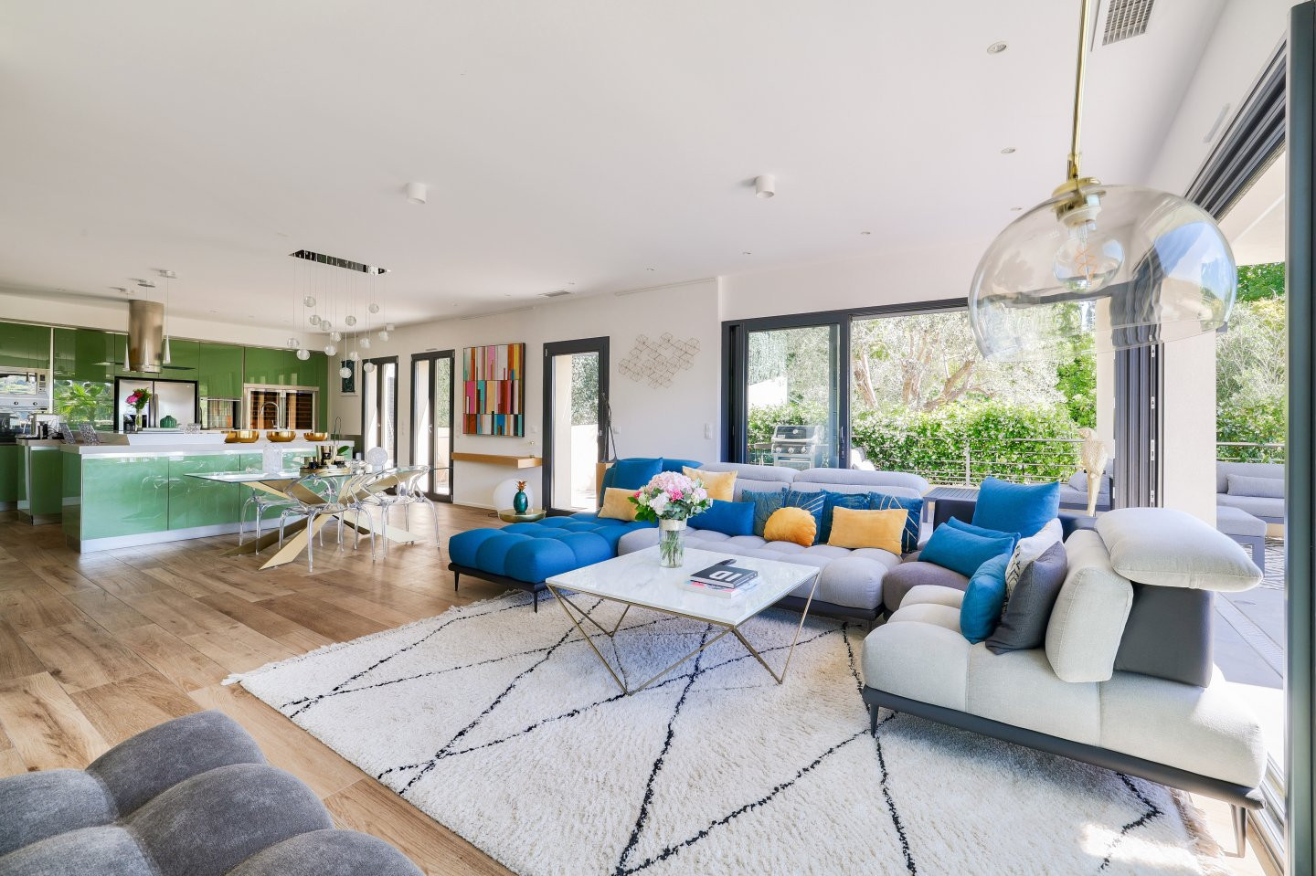 
                                                Vente
                                                 Nice Gairaut / Rimiez – Appartement 5 pièces d’exception avec terrasse panoramique, dans un domaine sécurisé