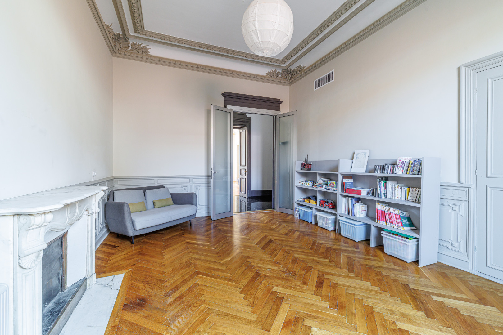 
                                                Vente
                                                 Nice Gioffredo - Magnifique appartement bourgeois de 6 pièces au coeur des commerces de la Place Massena et proche de la mer