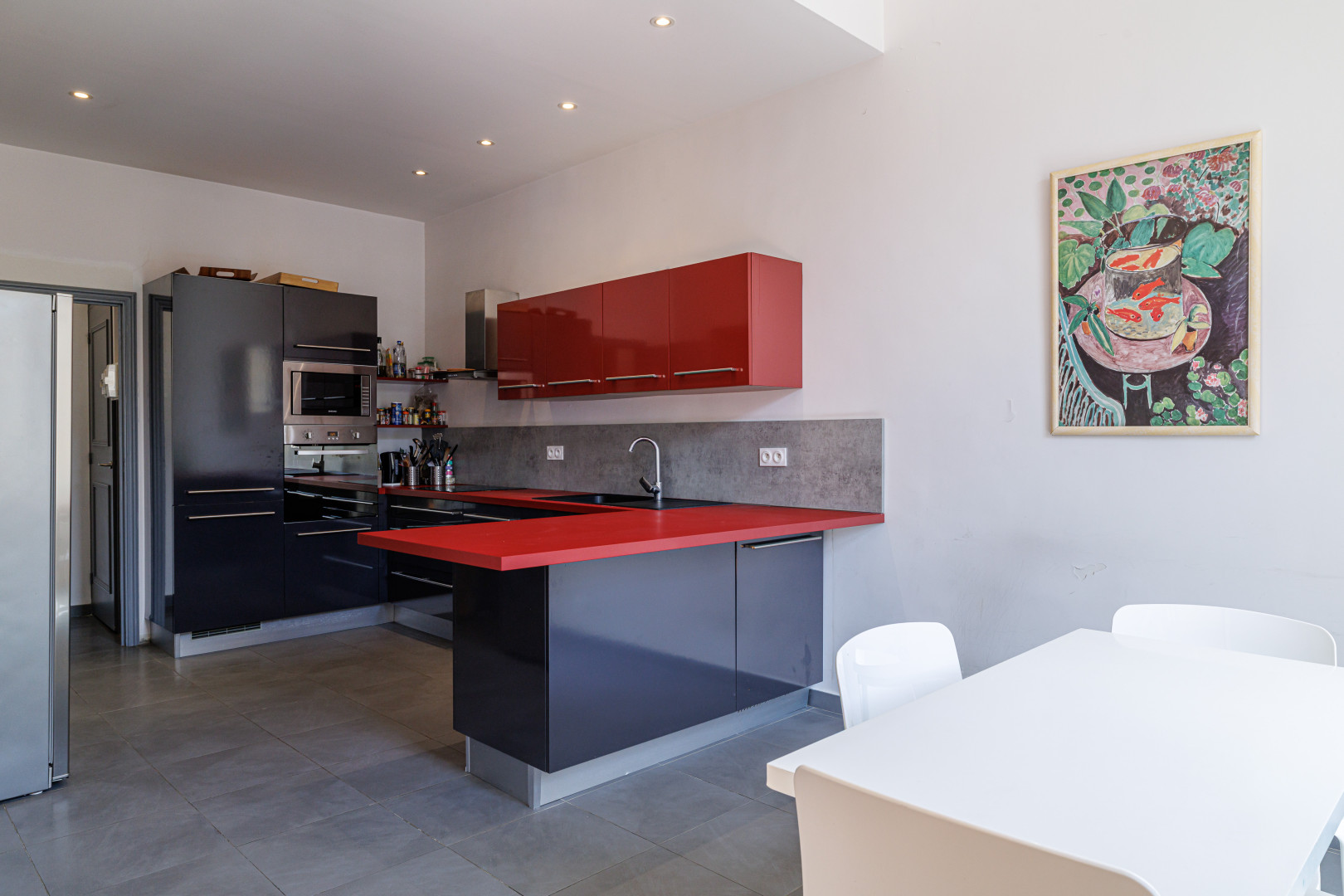 
                                                Vente
                                                 Nice Gioffredo - Magnifique appartement bourgeois de 6 pièces au coeur des commerces de la Place Massena et proche de la mer